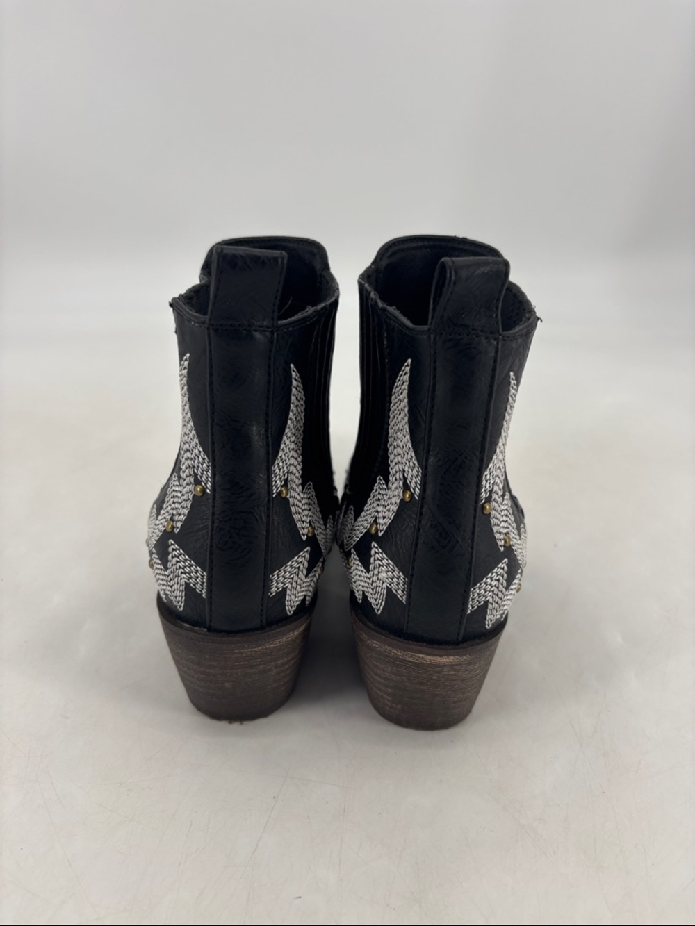Liberty Simone Leather Embroidered Western Cowgirl Booties Ankle Boots - Picture 5 of 14